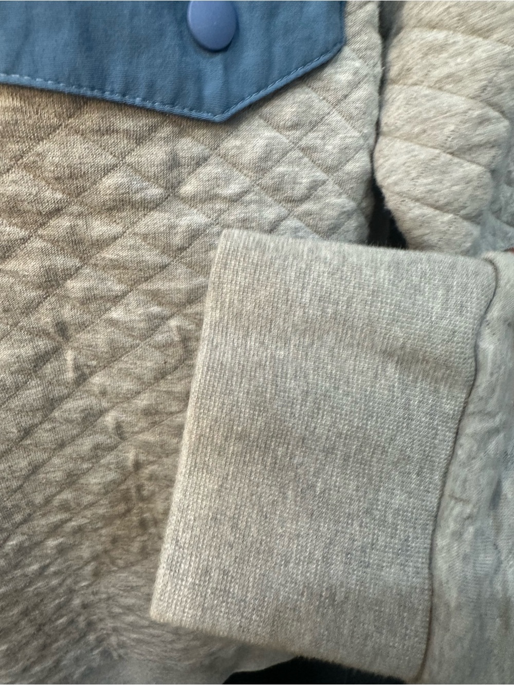 Patagonia Quilted Snap Pullover in Cream with Blue Trim - Picture 4 of 8